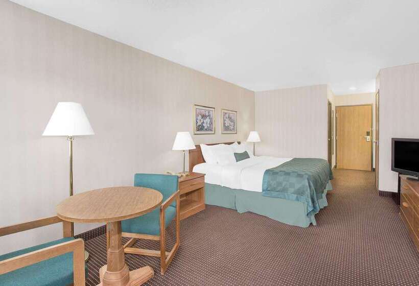 호텔 Ramada By Wyndham Hancock Waterfront