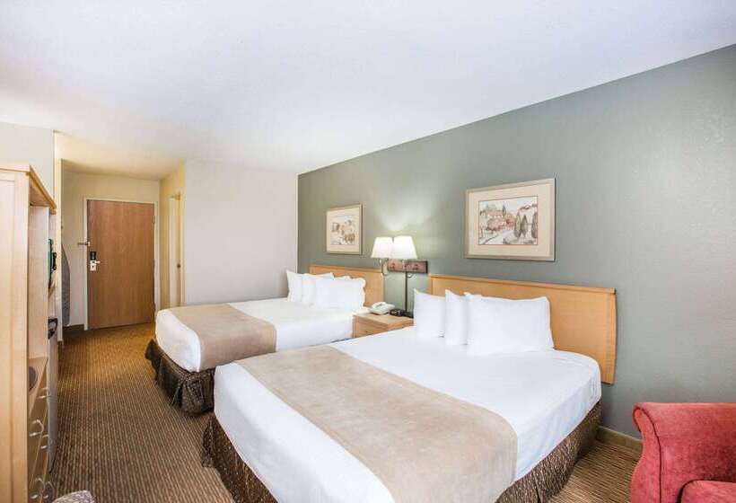 فندق Ramada By Wyndham Spirit Lake/okoboji