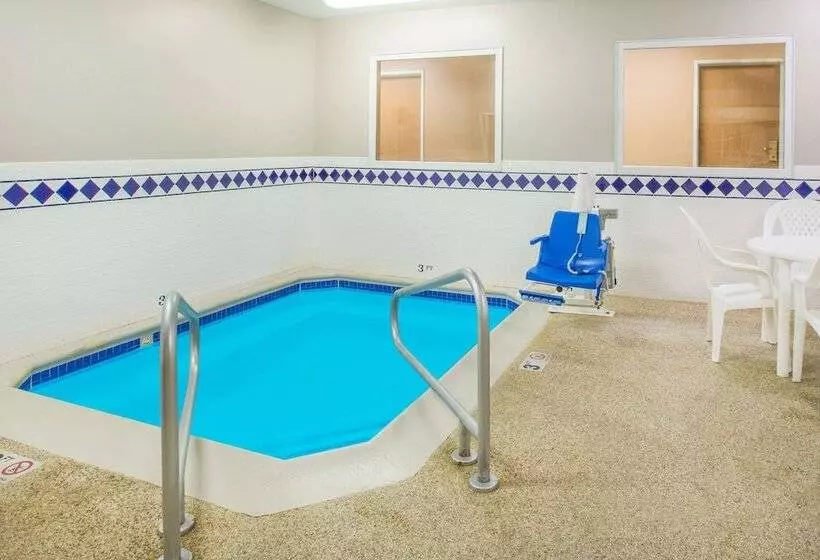 酒店 Ramada By Wyndham Spirit Lake/okoboji