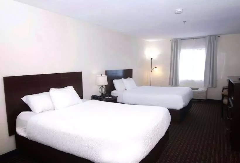 فندق Ramada By Wyndham Tell City