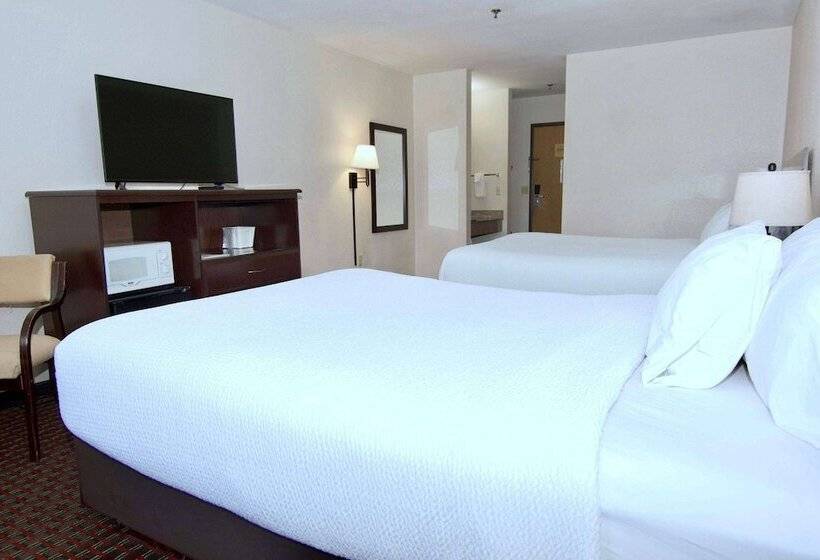 ホテル Ramada By Wyndham Tell City