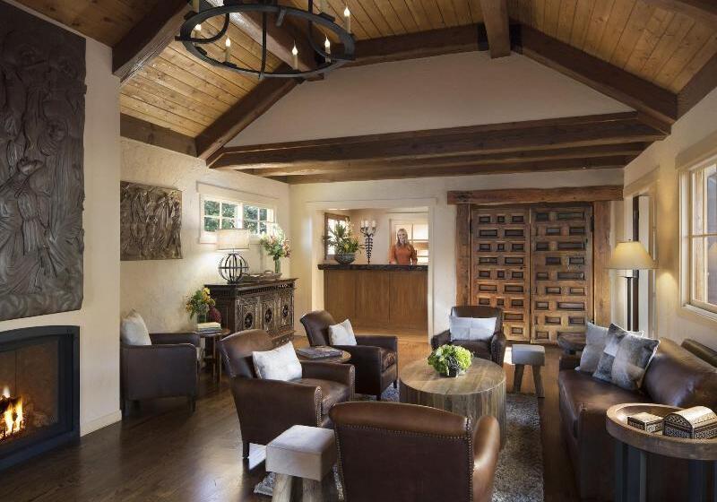 فندق Rancho Caymus Inn