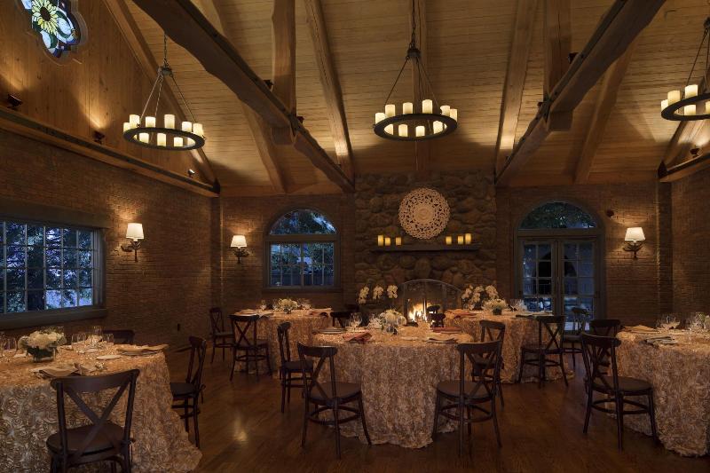 فندق Rancho Caymus Inn