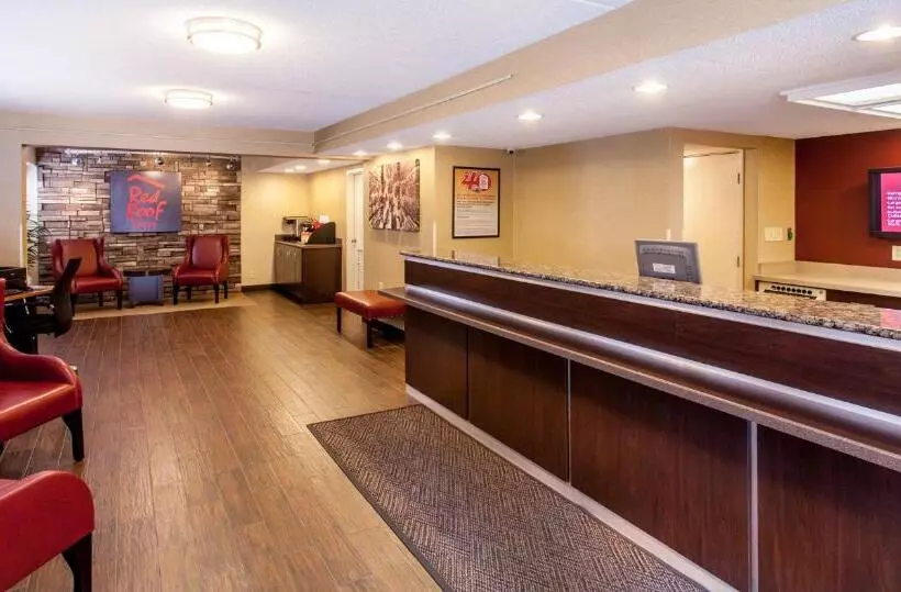 בית מלון כפרי Red Roof Inn Detroit   Dearborn Greenfield Village