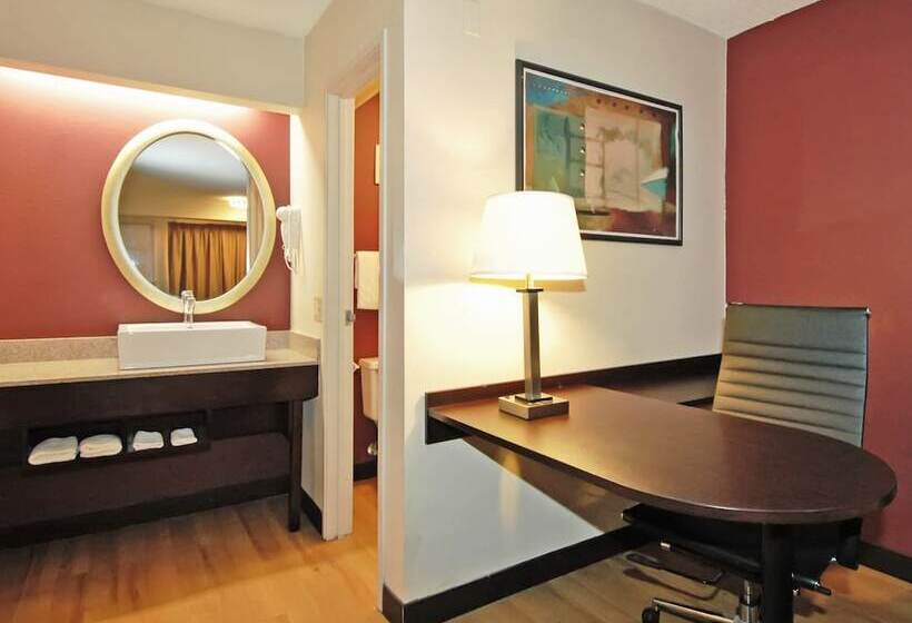 فندق Red Roof Plus Chicago   Hoffman Estates