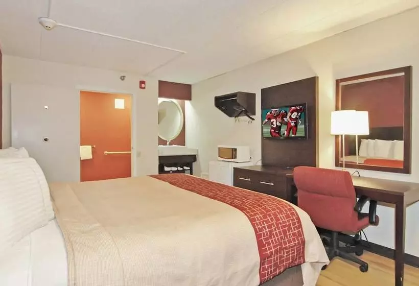 בית מלון כפרי Red Roof Plus Chicago   Hoffman Estates