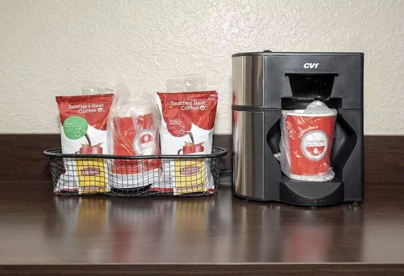 ホテル Red Roof Inn Plus+ Jacksonville – Southpoint