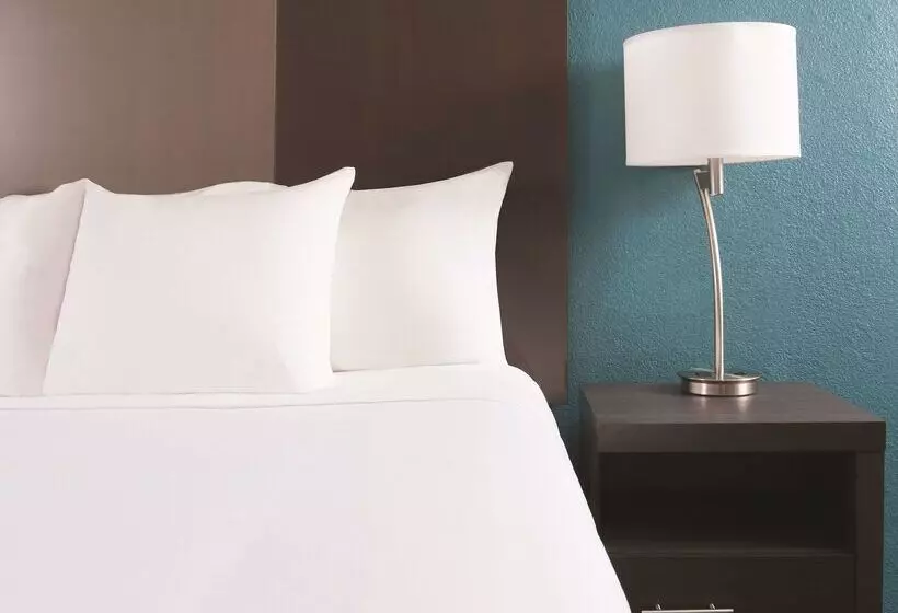 モーテル La Quinta By Wyndham Atlanta Airport North