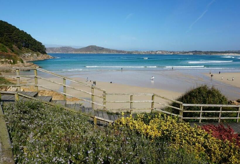 Общежитие The Camp Doniños