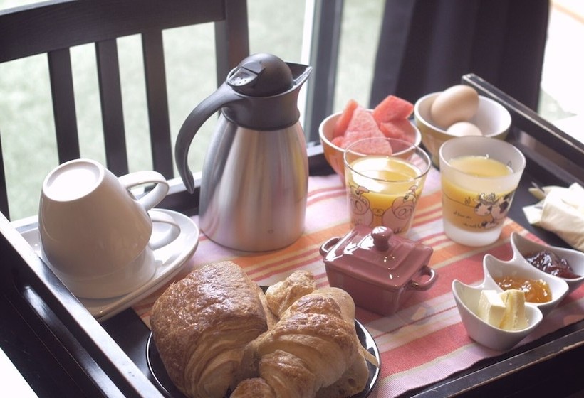 مبيت وإفطار Tentations Et Délices 