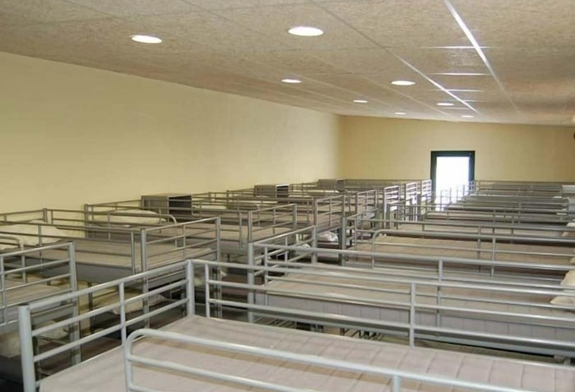 Granja Escola La Perdiu Hostel