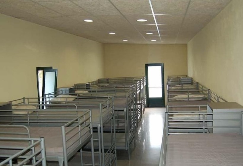 Granja Escola La Perdiu Hostel