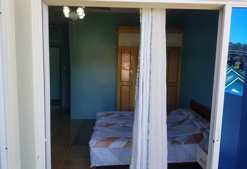 پانسیون Bohol Son's Guest House