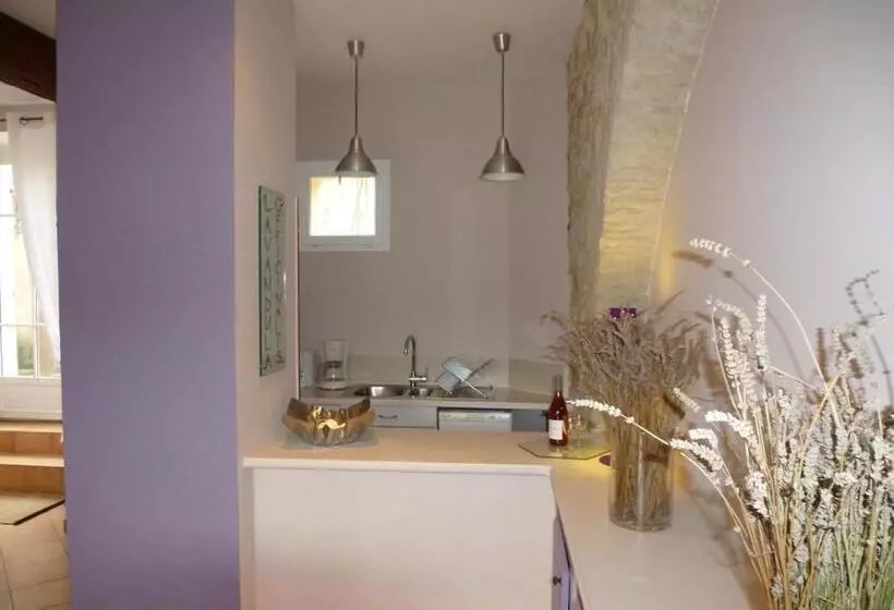 Majatalo Château La Villatade