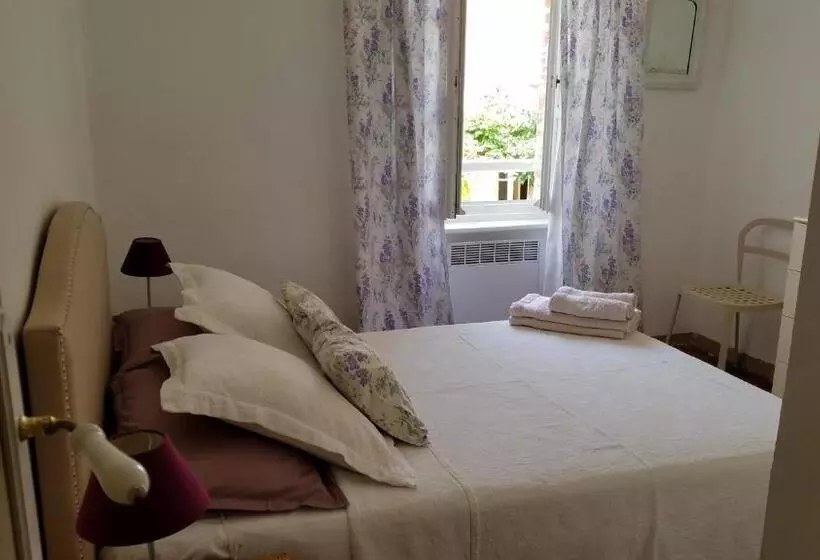 Majatalo Château La Villatade