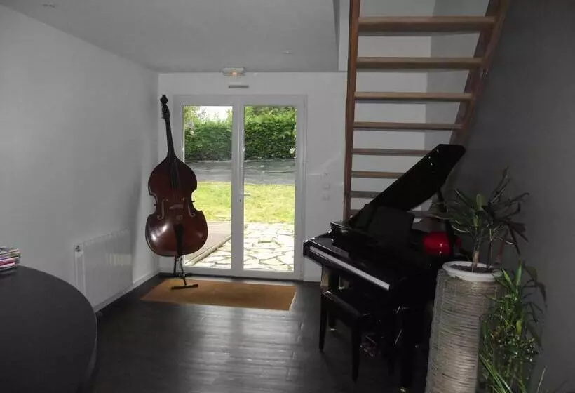 Majatalo Croissant De Lune