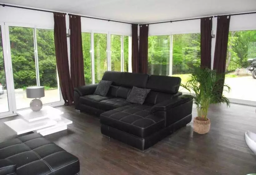 Majatalo Croissant De Lune