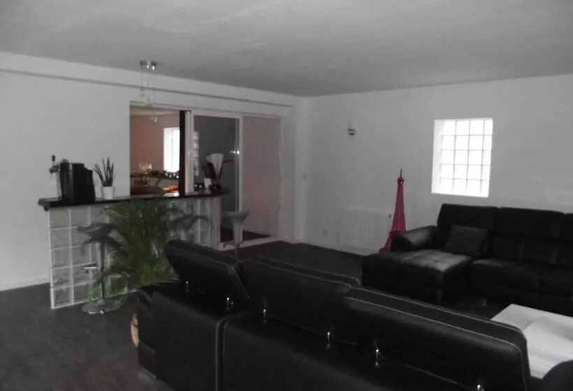 Majatalo Croissant De Lune