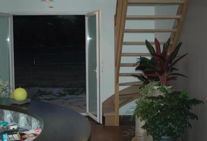 Majatalo Croissant De Lune