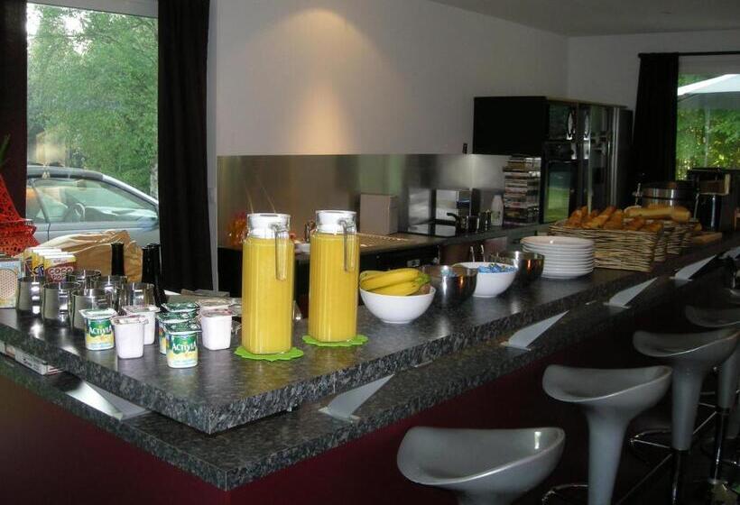 بنسيون Croissant De Lune