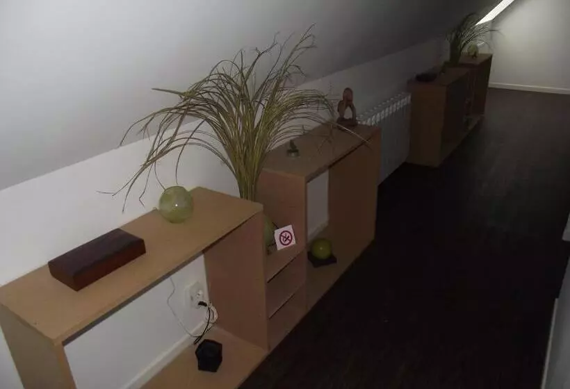 Majatalo Croissant De Lune