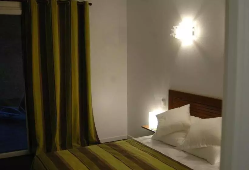 Majatalo Croissant De Lune