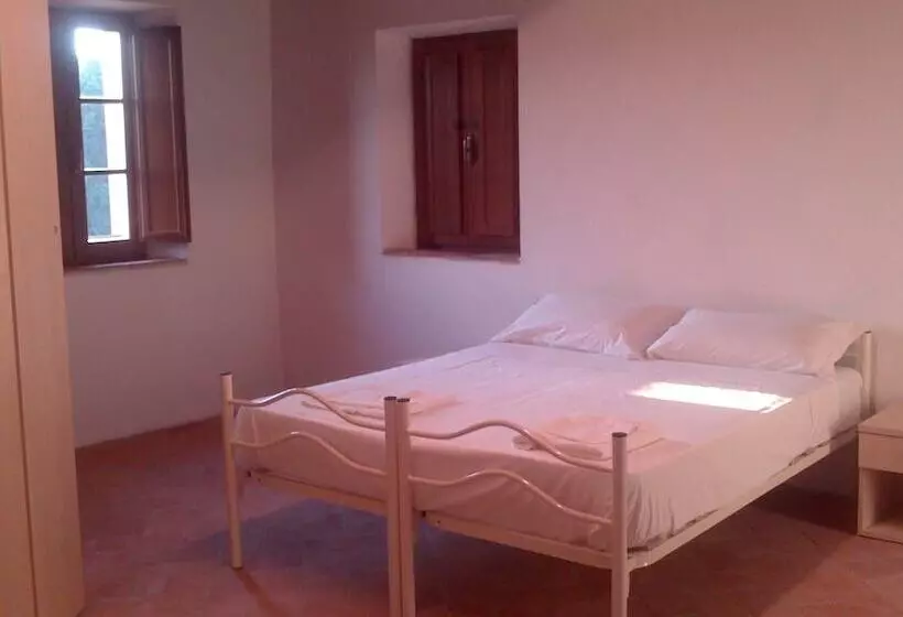 Hostal Badia