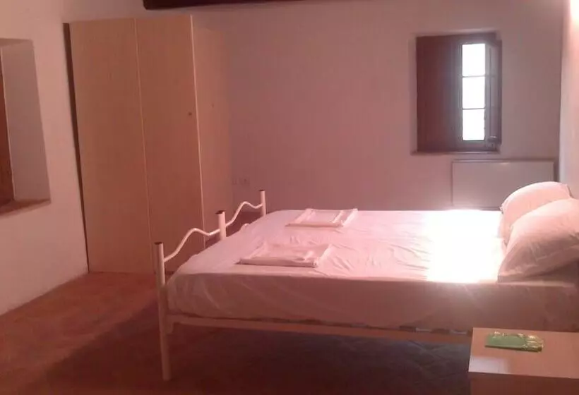 Hostal Badia