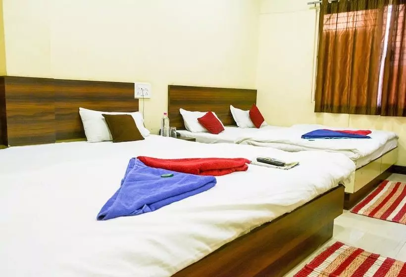 ホテル Bholenath