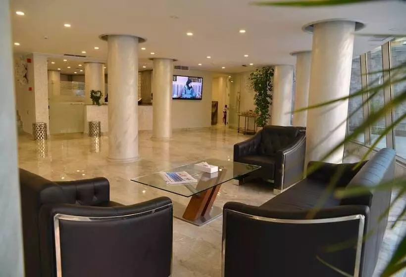 Hotelli Salmiya Grand