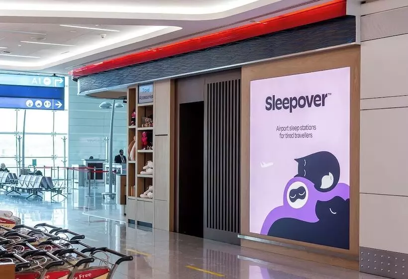 هتل Sleep  N Fly Sleep Lounge, A Gates Terminal 3   Transit Only