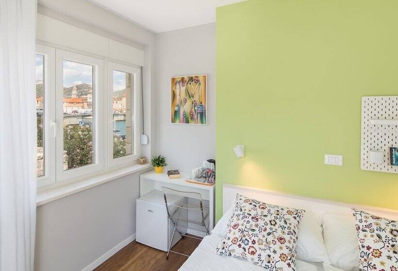 Panzió 4 Elements Old Town Views Rooms