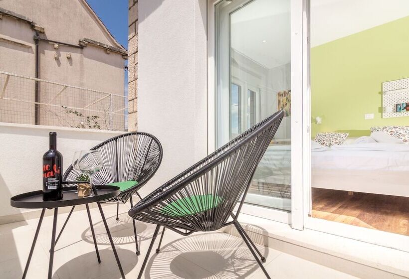 Panzió 4 Elements Old Town Views Rooms