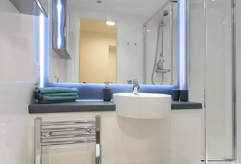 پانسیون Dobbie S Point Campus Accommodation