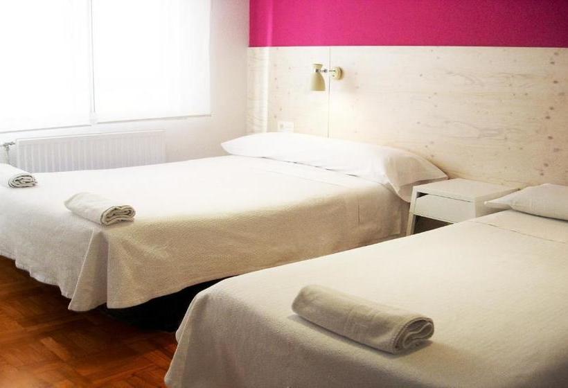 פנסיון Monjes De La Biblioteca