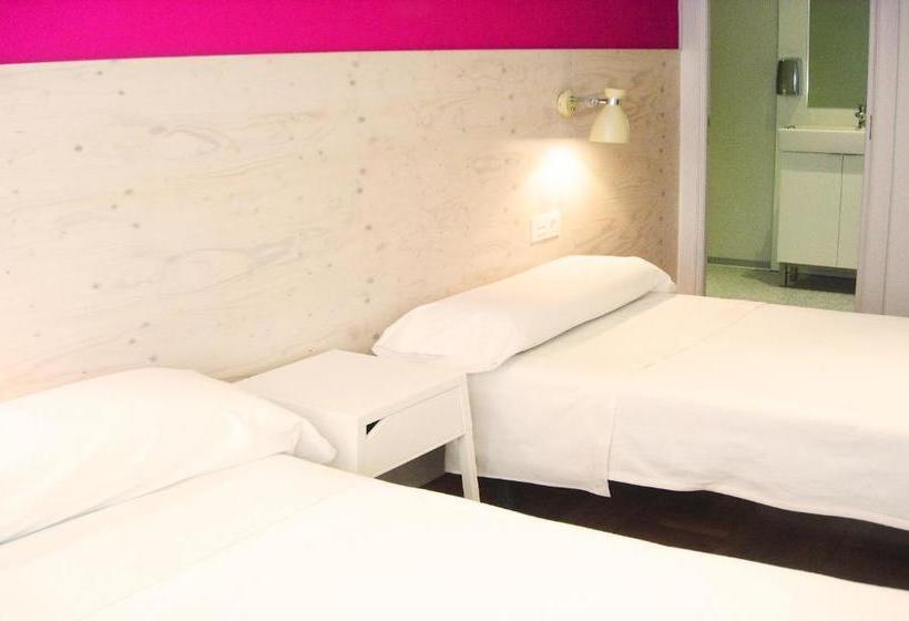 פנסיון Monjes De La Biblioteca