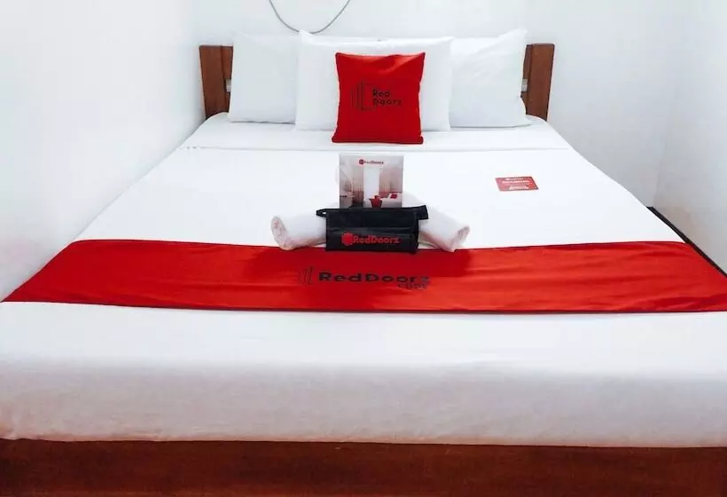 ペンション Reddoorz @ Humayhumay Road Lapulapu