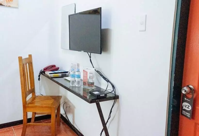 ペンション Reddoorz @ Humayhumay Road Lapulapu