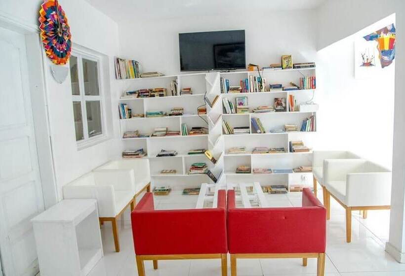 پانسیون Saly International House