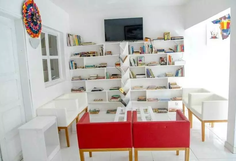 پانسیون Saly International House