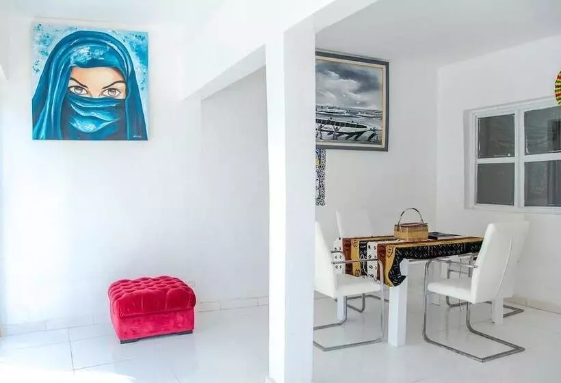 پانسیون Saly International House