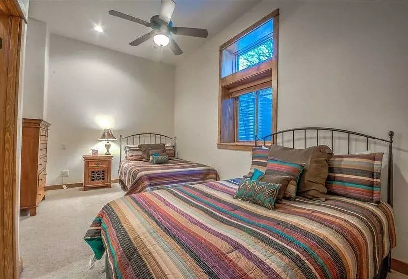 Soaring Eagle Chalet