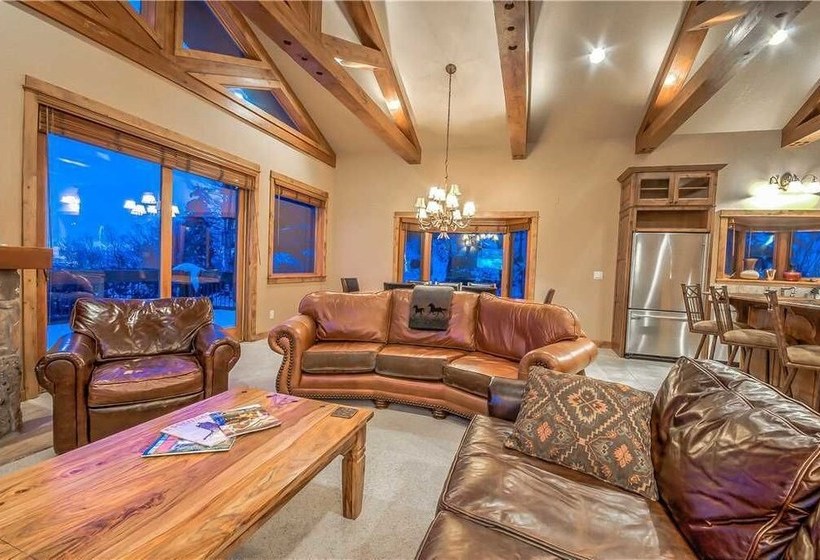 Soaring Eagle Chalet