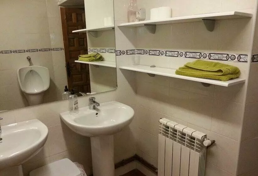 Retkeilymaja Alojamiento Rural Cabuerniaventura