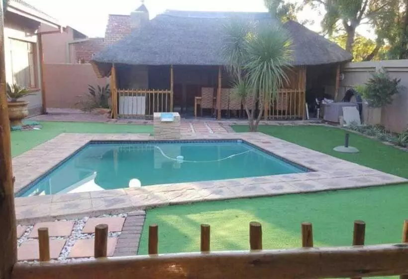 ベッドアンドブレックファースト Lauren Palace Guest House