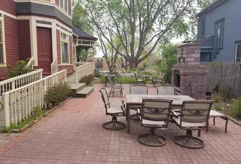 Historic Victorian Inn