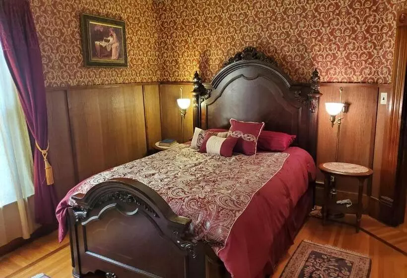 Historic Victorian Inn