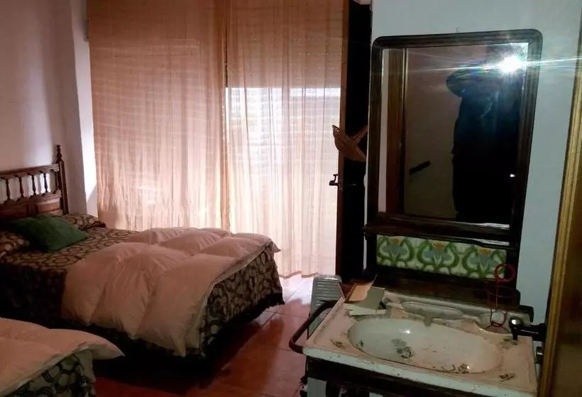 Spacious Comfortable House In Quesada With Balcony