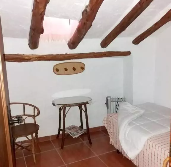 Spacious Comfortable House In Quesada With Balcony