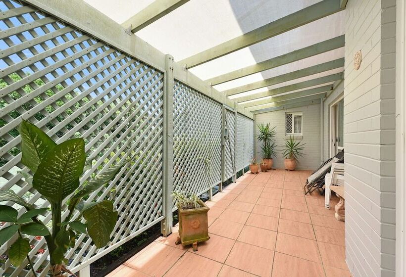 Ocean Shores 2   2/60 64 Peregian Esplanade